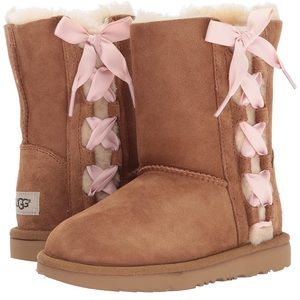 UGG girls pala boot in excellent condition size 2